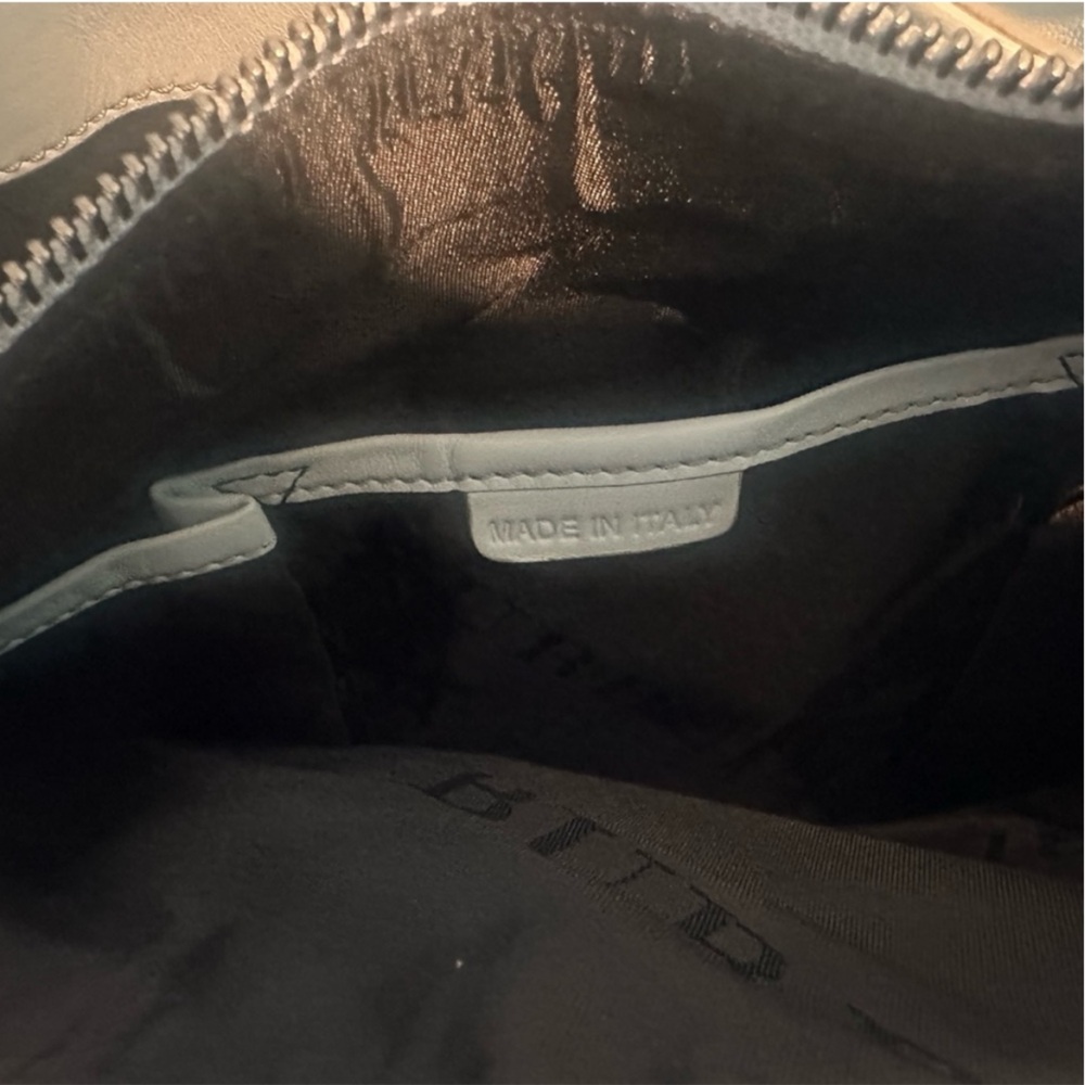 Burberry Ruffle Hobo Bag - Picture 9 of 17